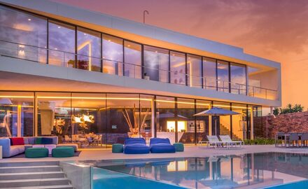 luxury holiday villa in Marbella with floor to ceiling glass