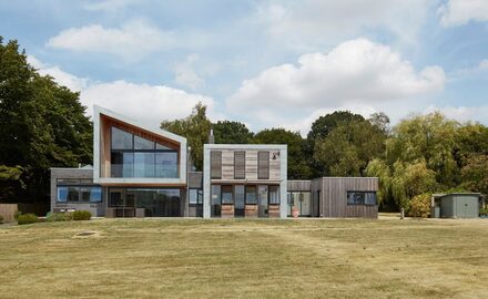 large contemporary house in Hertfordshire